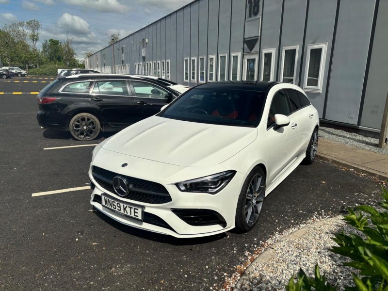 MERCEDES-BENZ CLA